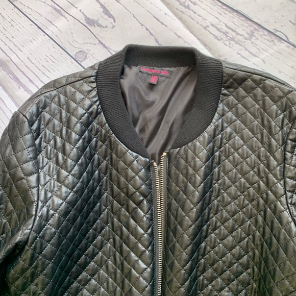 Material Girl Quilted Bomber Jacket - Picture 6 of 6